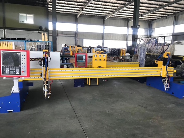 龍門(mén)式焊接機器人