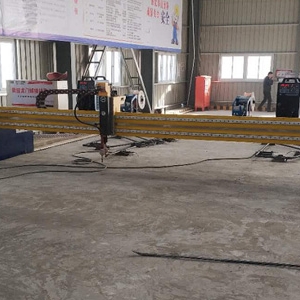 龍門(mén)式焊接機器人